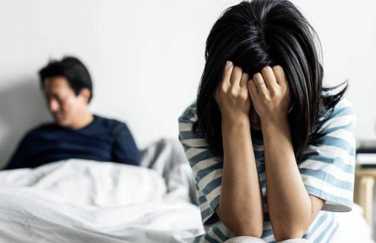 侦探调查 40岁出轨女人告诉我：女人出轨不是为了性，而是为了