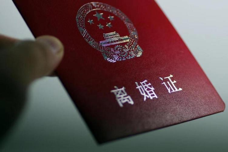出轨初恋情人是爱情吗_初恋出轨_出轨初恋的男人一般是什么结果