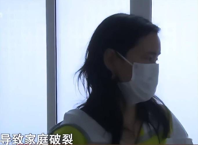 和朋友的母亲打工出轨_母亲出轨_小伙子与朋友母亲出轨